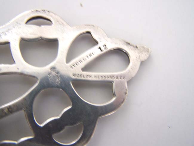 An Antique American Sterling Silver Porringer by Bigelow Kennard & Co., Boston, circa 1890 — image 4
